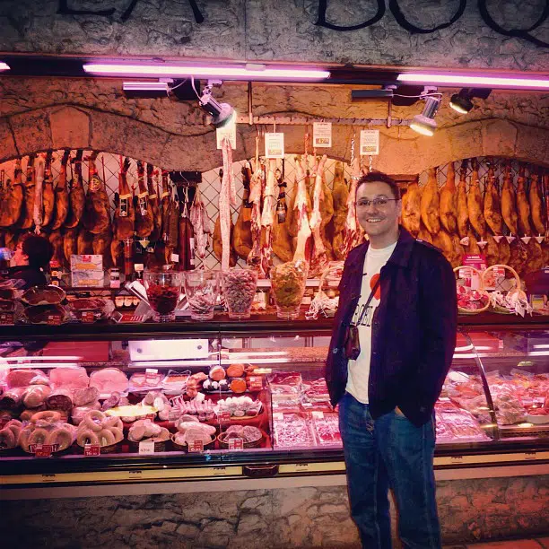 el meu lloc preferit per comprar xoriço i llonganissa: el mercat de la Boqueria